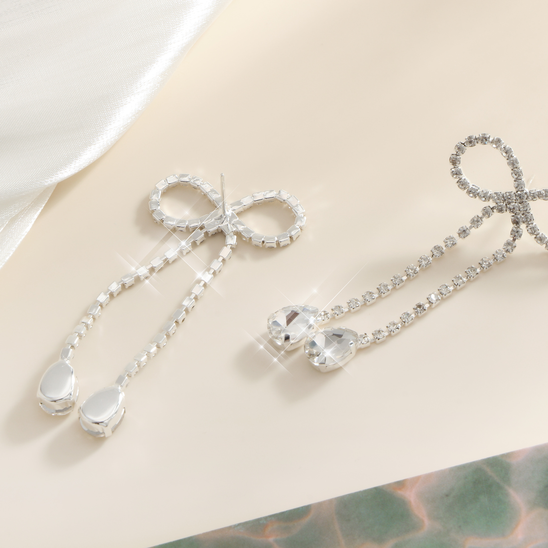 Women's Bow Decor Drop Earrings with Synthetic Zirconia